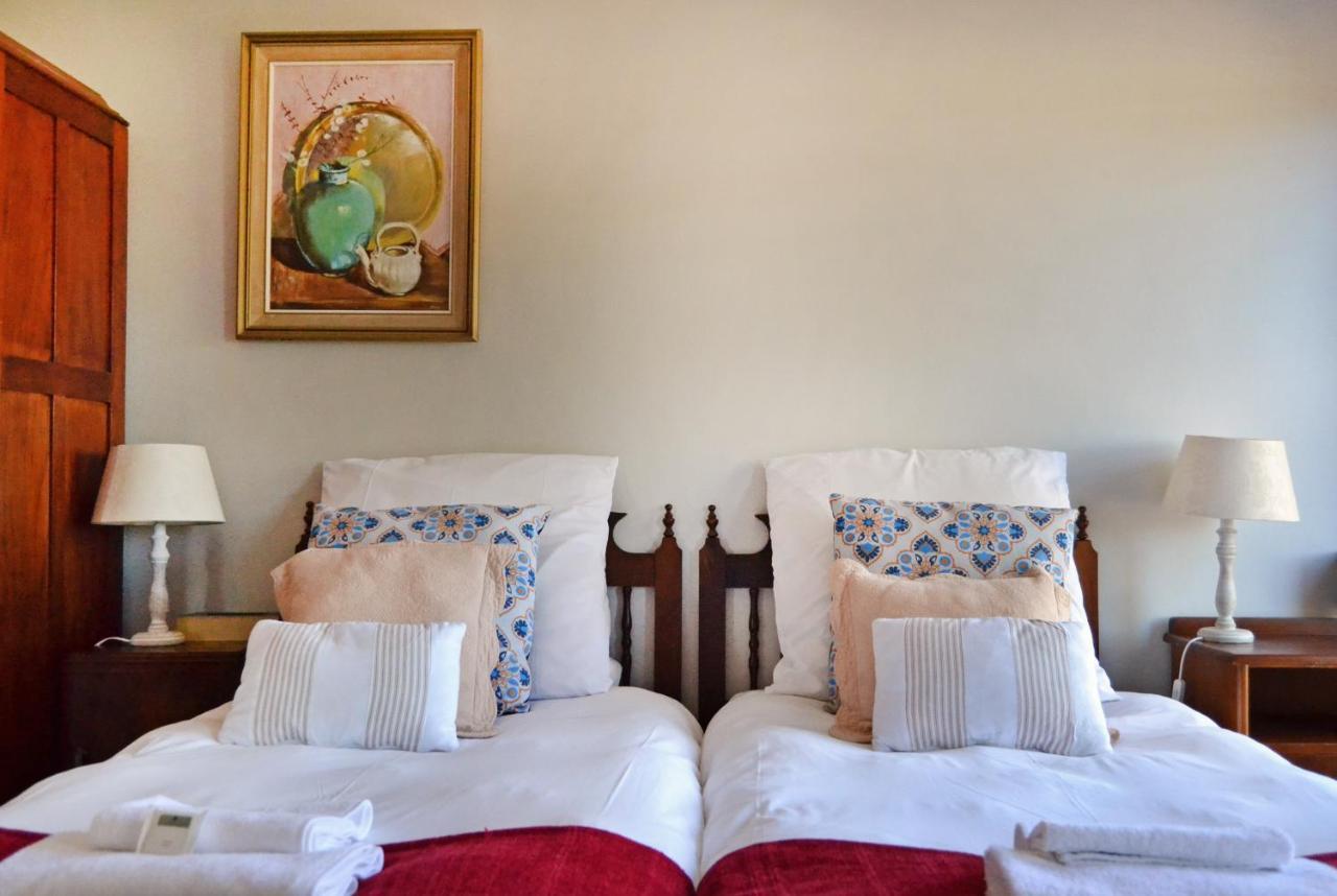Chesham House Bed & Breakfast Херманус Екстериор снимка